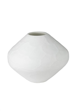 LS - LEWES OVAL VASE WHITE M - p.204